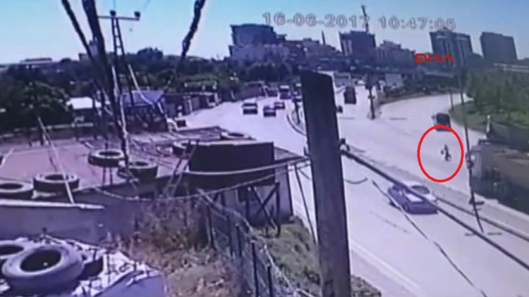 Hafriyat kamyonu dehşeti kamerada