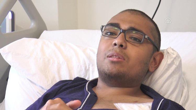 Oğluna böbreğini bağışlamak için 18 kilo verdi