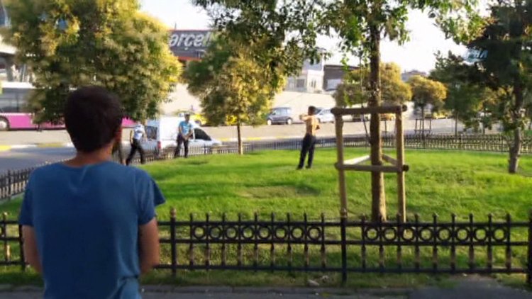 Yenibosna'da palalı genç alarmı