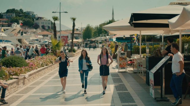 Eylül, Bahar'la tanışıyor!