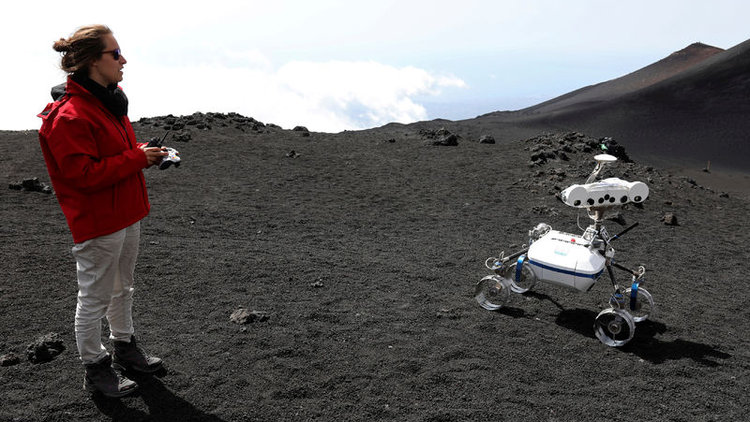 Robotlar yanardağda deneniyor