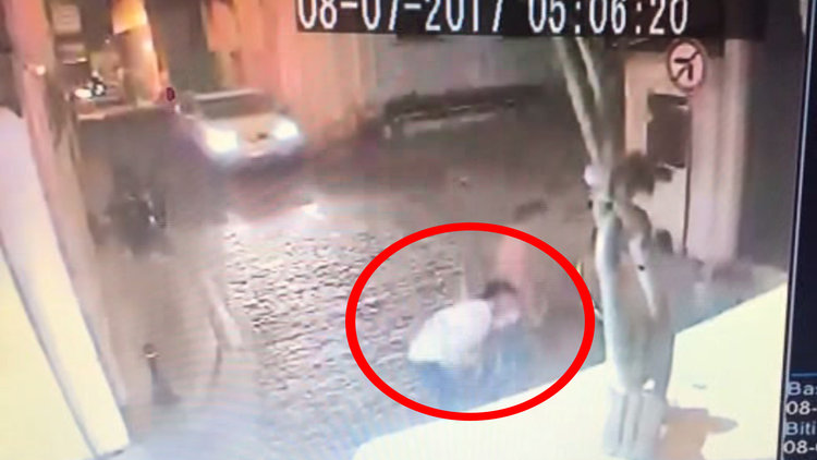 Flash TV spikeri Gökhan Taşkın'ın arkadaşını vurduğu anlar