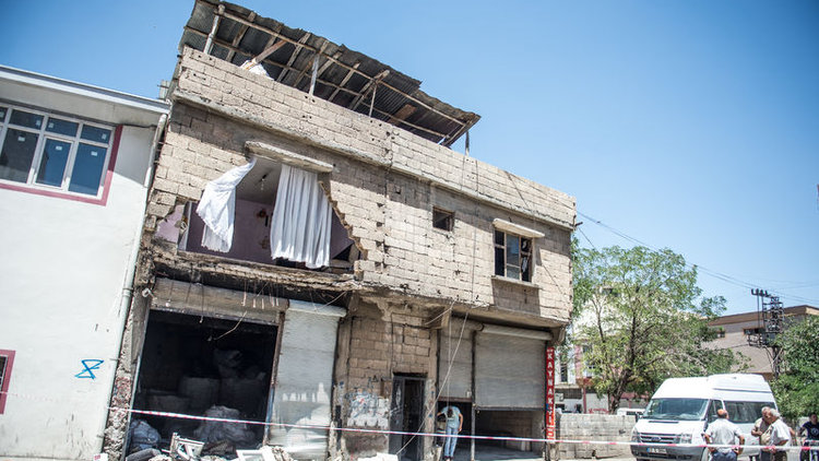 Duvarın çöktüğü an ortaya çıktı