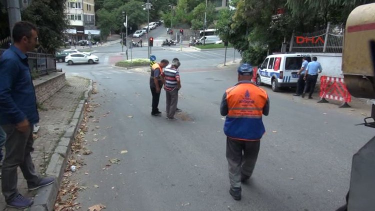 Beşiktaş'ta yol çöktü! Bomba imha uzmanı çağrıldı