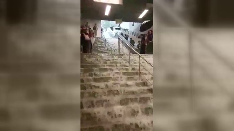Gayrettepe Metro İstasyonu sular altında