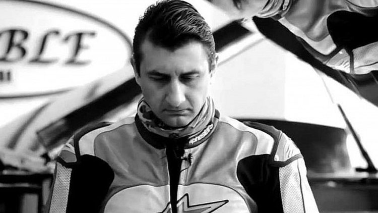 "Altın Elbiseli Adam" hayatını kaybetti