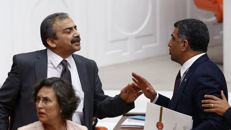 Meclis'te söz düellosu