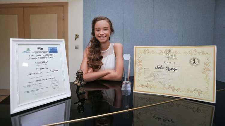 İtalya&#039;dan ödülle döndü