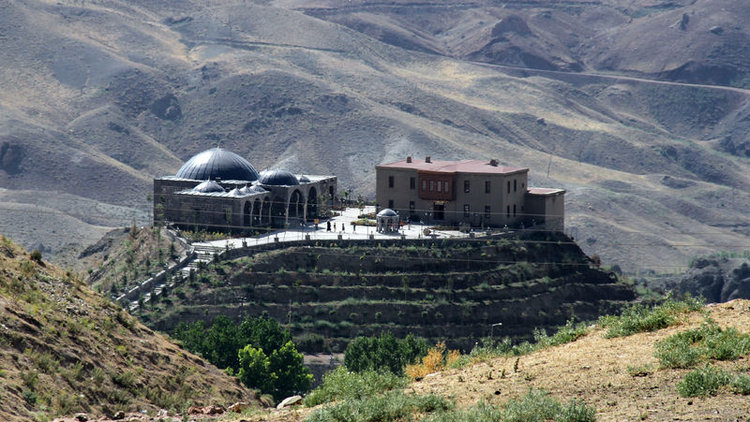 Ahmed-i Hani Müzesi ziyarete açıldı