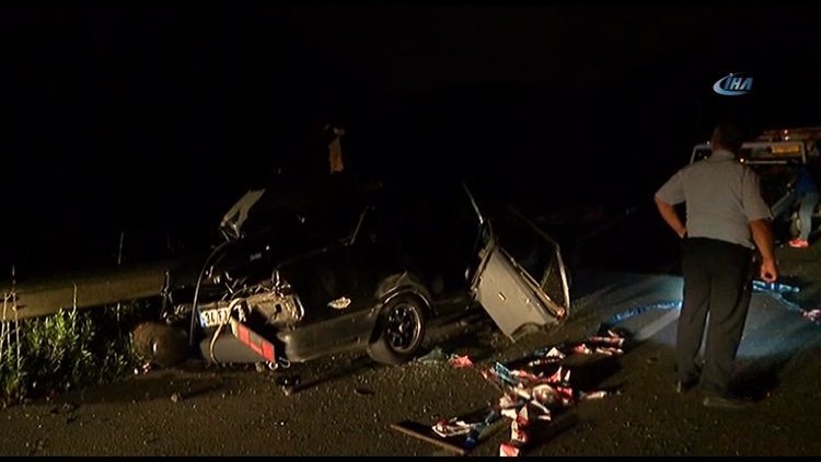 Beykoz-Riva yolunda feci kaza: 2 ölü, 1 ağır yaralı