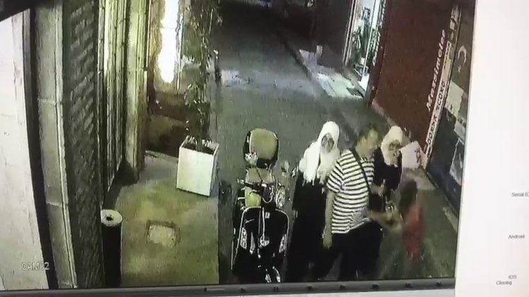 Laleli'de Cezayirli aileye kapkaç şoku