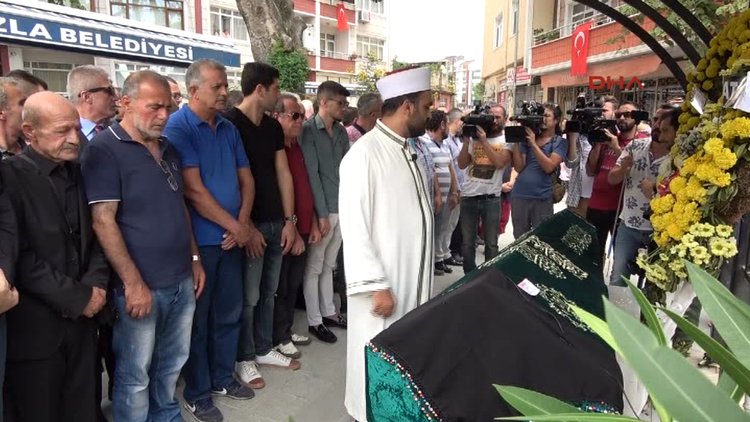 Filiz Aker için cenaze töreni düzenlendi