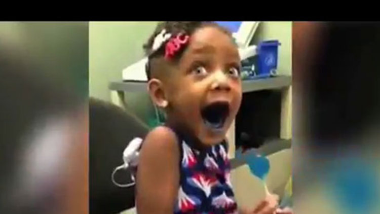 Sevdiklerinin sesini ilk defa duydular