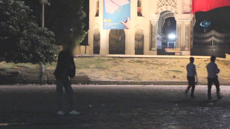 İstanbul Üniversitesi önünde ibretlik 'bonzai' manzarası