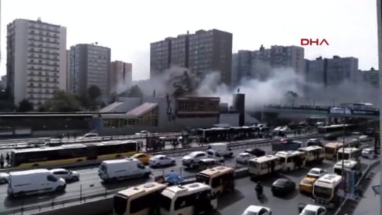 Şirinevler Ataköy Metro istasyonundaki yangın söndürüldü