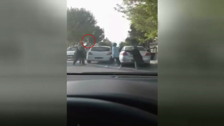 Kadın sürücü plakayla saldırdı