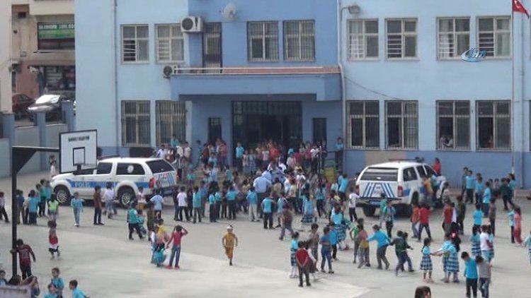 İlkokul öğrencisinin çantasında tabanca bulundu