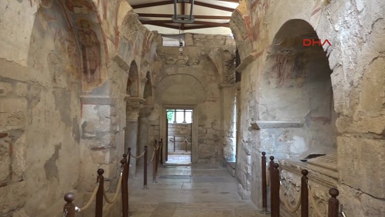 Noel Baba'da heyecanlandıran tapınak