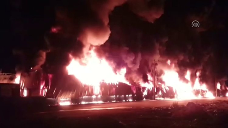 Tarsus sebze halinde kundaklama sonucu büyük yangın