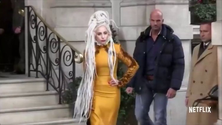 Gaga: 5 Foot 2 fragmanı