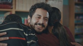 Bayram ailesini sevinç gözyaşlarına boğdu!