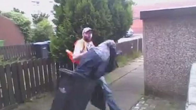 Çöp şakası pahalıya patladı