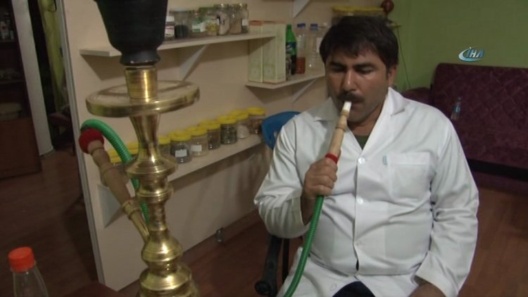 Astım için tütünsüz şifalı otlardan nargile yaptı