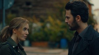 Seliha, Ali'nin katilini yakalamak için Cino'nun mahallesinde.