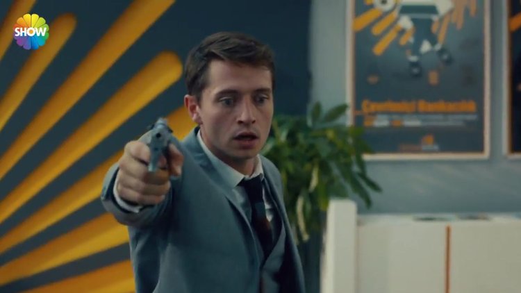 Ali, ilk bölümde ölüyor!