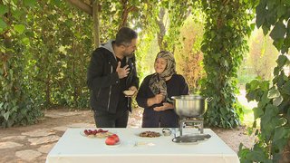  Turgay Başyayla, Muğla’daki lezzet yolculuğuna Marmaris’e bağlı Hisarönü Köyü’nden başlıyor.