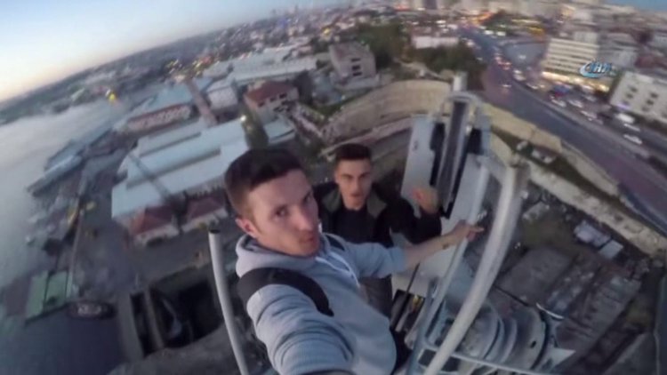 Tarihi Haliç Tersanesindeki vincin zirvesine böyle tırmandılar