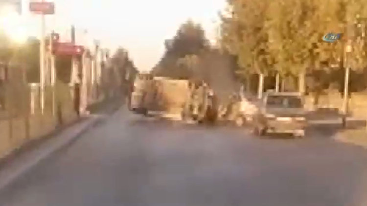 Sosyal medyada canlı yayın yaparken kaza anını kaydetti