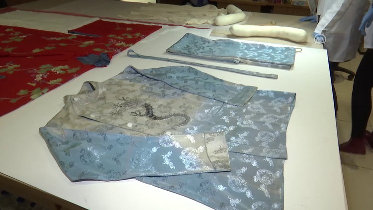 Atatürk'ün giysilerine tarihi dokunuş