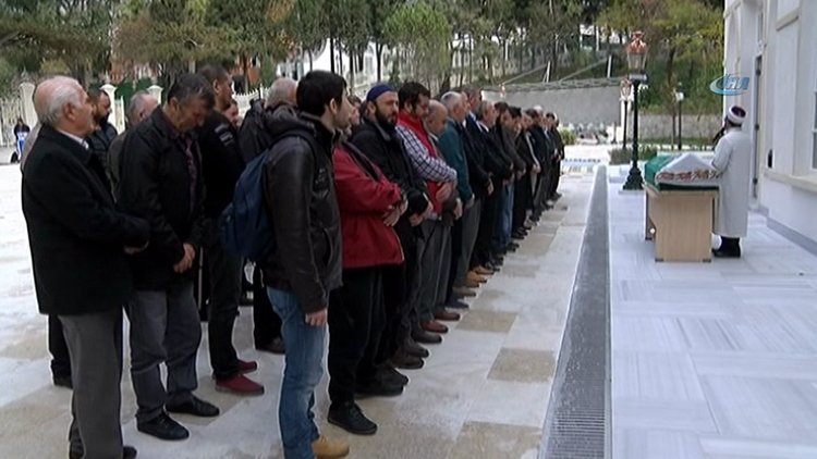 Osmanlı Hanedan gelini Ülkü Yeğen son yolculuğuna uğurlandı