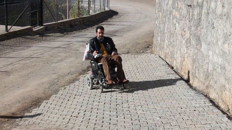 Kaymakamın azmi, engelli Cahit'i ev hapsinden kurtardı
