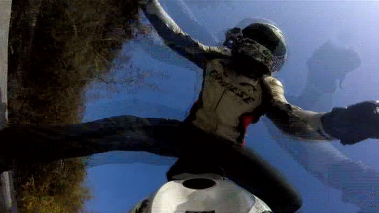 Yaptığı kazayı görüntüledi