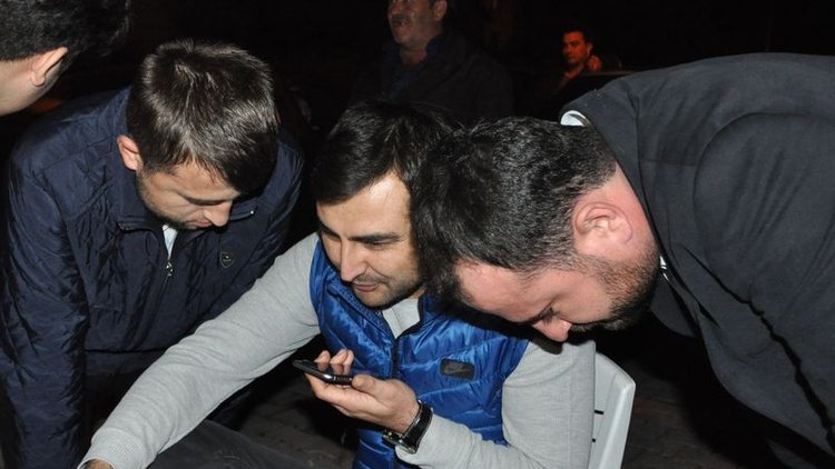 Sağdıçların "işkencesinden" korkan damat gelini bırakarak kaçtı