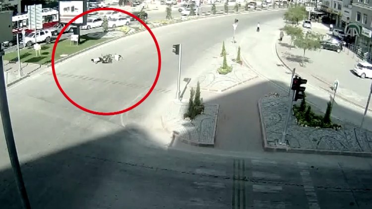 Akıl almaz trafik kazaları MOBESE'de