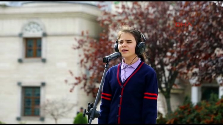 Aybüke öğretmen için öğrencilerden klip