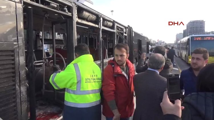Yenibosna'daki metrobüs kazasından yeni görüntüler