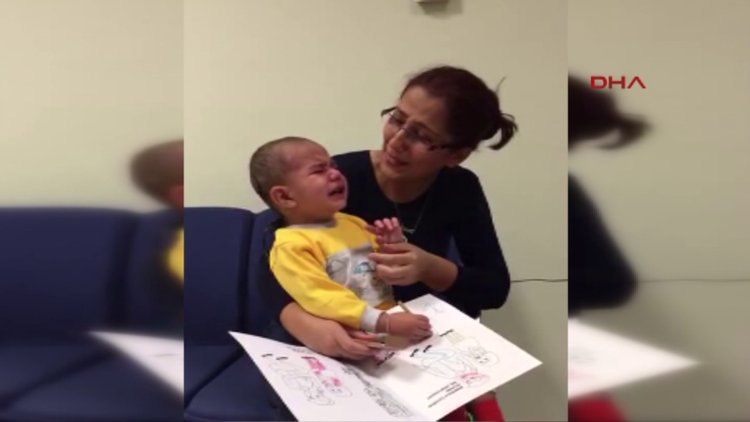 İlk kez duyduğu babasının sesine ağlayarak tepki verdi