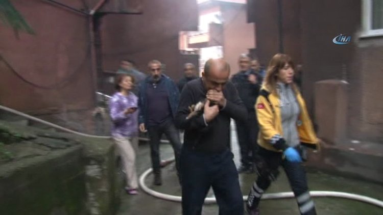 Vatandaştan yavru köpeğe son nefes