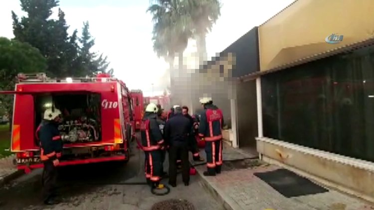 Ataköy'de bir spor salonunun sauna kısmında yangın çıktı