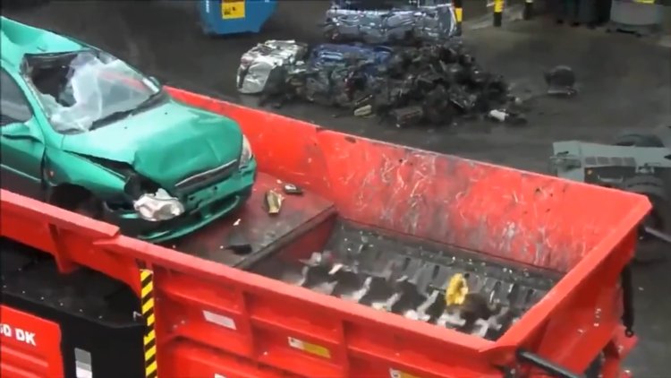 Bir aracın geri dönüşüm işlemi