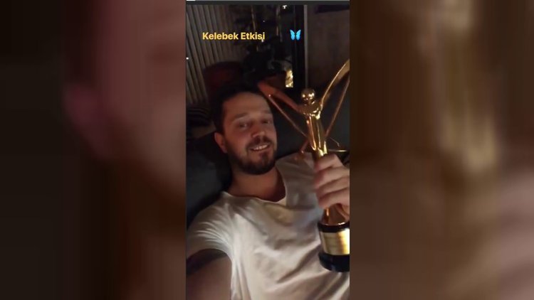 Murat Boz'dan 'En İyi Kadın Oyuncu' ödülünü alan sevgilisi Aslı Enver'e tebrik