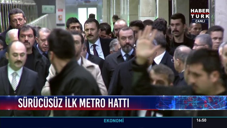 Başbakan Yıldırım, sürücüsüz ilk metro hattını inceledi