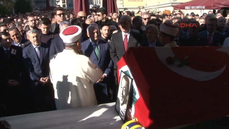 Münir Özkul Teşvikiye Cami'nde son yolculuğuna uğurlandı