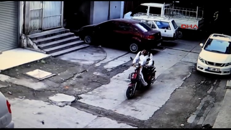 Kendi bisikletini bırakıp elektrikli olanı çaldı