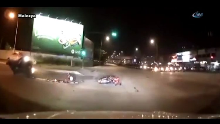 Malezya'da ışık ihlali feci kazayla sonlandı