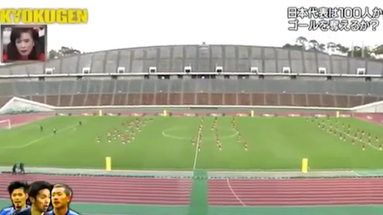 3 futbolcu 100 çocuğa karşı